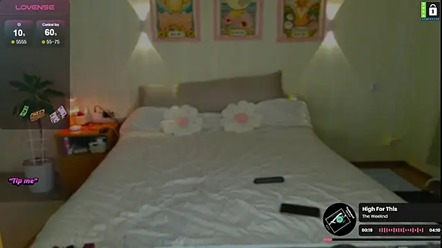 Snapshot of -LinaLove- chatting on May 15, 2026, 7:54 pm -LinaLove- online show from May 15, 2026, 7:54 pm
