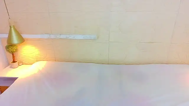 Snapshot of Shamiraa_moore chatting on May 15, 2026, 2:13 pm Shamiraa moore online show from May 15, 2026, 2:13 pm