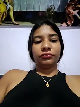 Sofythom1 online show from April 7, 2026, 2:01 am