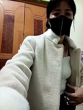 YunLem online show from February 25, 2025, 1:09 am