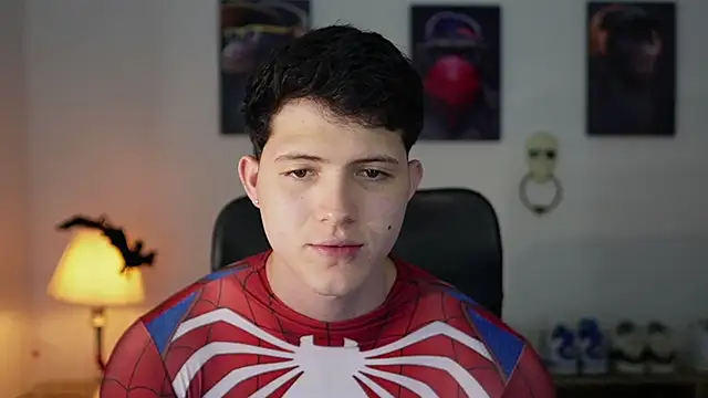 Snapshot of Hazzan_Velez chatting on November 1, 2025, 1:29 am Hazzan Velez online show from November 1, 2025, 1:29 am