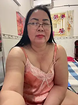 NDith online show from April 12, 2026, 3:28 pm