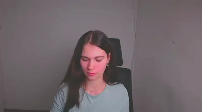 Loon Amore online show from January 28, 2025, 7:53 pm