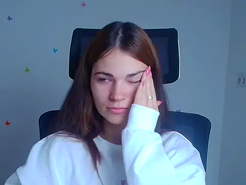 Loon Amore online show from November 12, 2025, 6:58 am