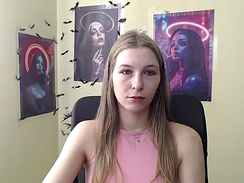 StrangerGi online show from April 3, 2026, 5:49 am