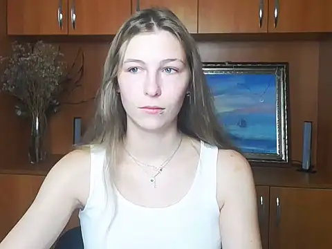 StrangerGi online show from July 15, 2026, 6:18 am