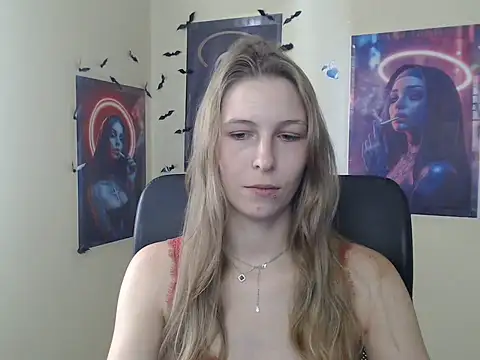 StrangerGi online show from July 29, 2026, 6:22 am