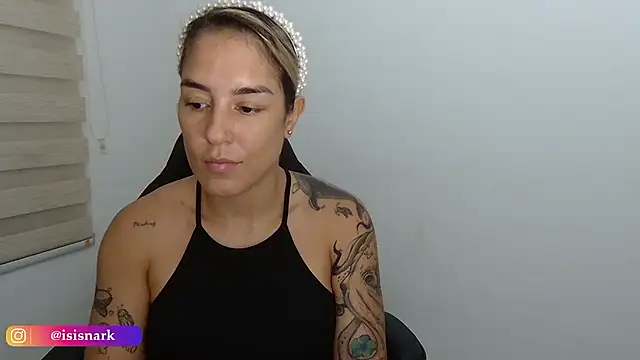 Isis69  online show from October 7, 2025, 11:24 pm