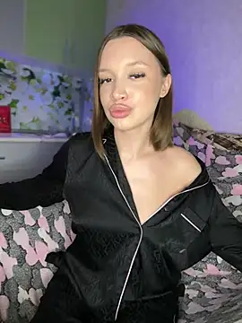 Snapshot of bunnyrich chatting on January 11, 2025, 1:27 am bunnyrich online show from January 11, 2025, 1:27 am