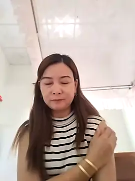 Snapshot of Sexy-ladyboobs20 chatting on January 4, 2025, 8:49 am Sexy-ladyboobs20 online show from January 4, 2025, 8:49 am