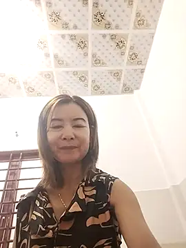 Snapshot of Sexy-ladyboobs20 chatting on September 28, 2025, 1:22 am Sexy-ladyboobs20 online show from September 28, 2025, 1:22 am