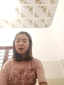 Snapshot of Sexy-ladyboobs20 chatting on November 29, 2025, 1:30 am Sexy-ladyboobs20 online show from November 29, 2025, 1:30 am