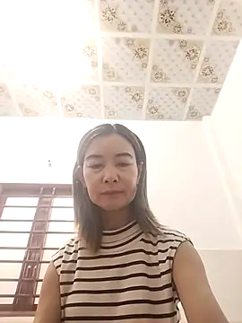 Snapshot of Sexy-ladyboobs20 chatting on November 30, 2025, 1:42 am Sexy-ladyboobs20 online show from November 30, 2025, 1:42 am