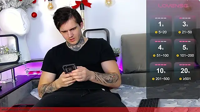 CarterCole online show from December 28, 2024, 1:49 pm