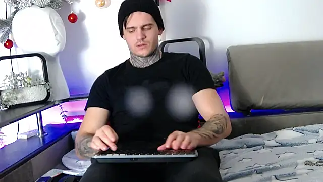 CarterCole online show from December 30, 2024, 4:29 pm