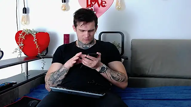 CarterCole online show from February 15, 2025, 8:00 am