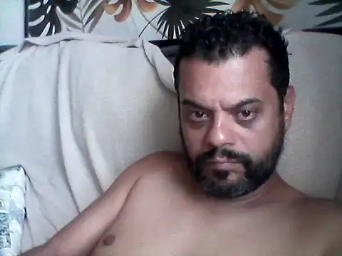 HornyBeachBoyBR online show from March 4, 2026, 1:28 pm