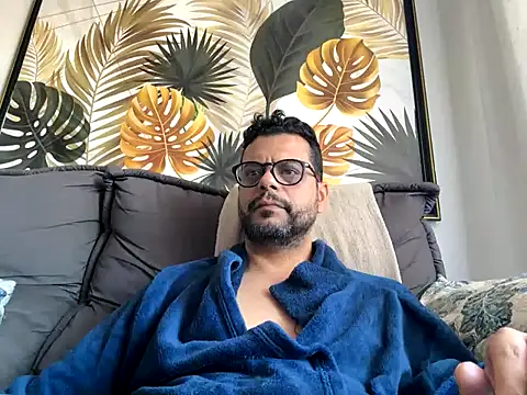 HornyBeachBoyBR online show from June 17, 2026, 2:07 pm