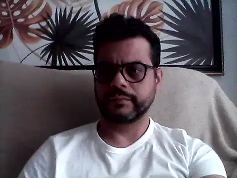HornyBeachBoyBR online show from July 12, 2026, 3:47 pm