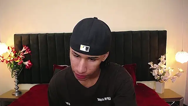 soft attraction online show from February 23, 2026, 7:44 pm