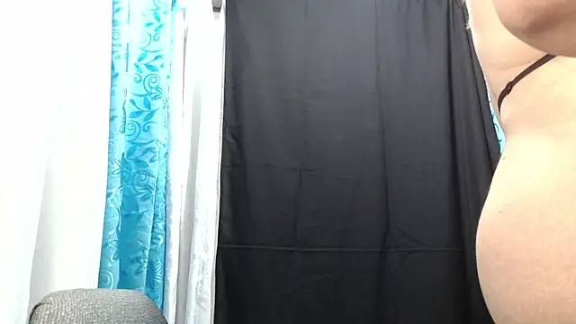 Snapshot of mia_donatto369 chatting on February 27, 2025, 12:10 am mia donatto369 online show from February 27, 2025, 12:10 am