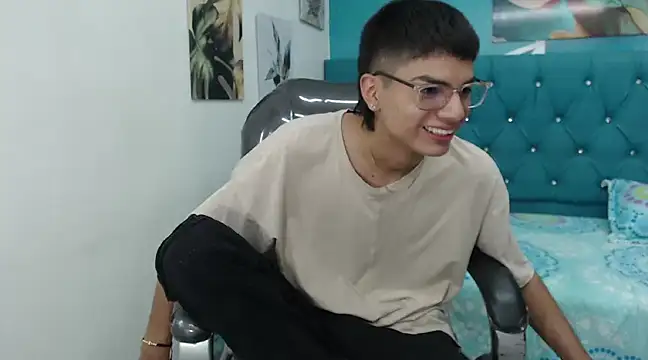 Snapshot of Noha_scott chatting on December 4, 2024, 11:02 pm Noha scott online show from December 4, 2024, 11:02 pm