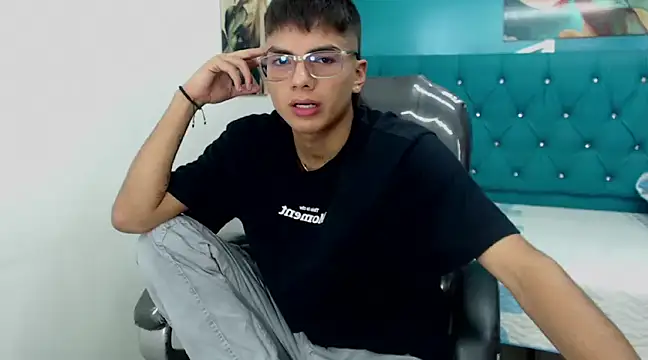 Snapshot of Noha_scott chatting on December 24, 2024, 5:55 pm Noha scott online show from December 24, 2024, 5:55 pm