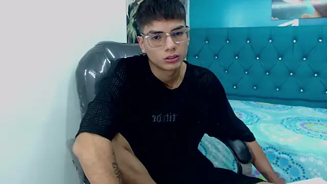 Snapshot of Noha_scott chatting on January 14, 2025, 10:44 pm Noha scott online show from January 14, 2025, 10:44 pm