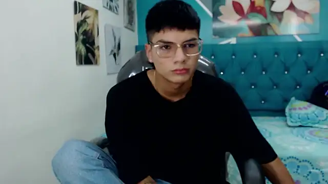 Snapshot of Noha_scott chatting on February 13, 2025, 10:54 pm Noha scott online show from February 13, 2025, 10:54 pm