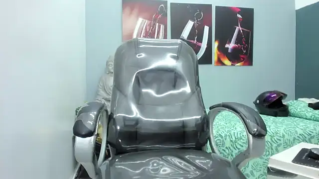 Snapshot of Noha_scott chatting on February 27, 2025, 1:59 am Noha scott online show from February 27, 2025, 1:59 am