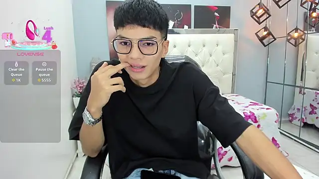 Snapshot of Noha_scott chatting on September 27, 2025, 11:10 pm Noha scott online show from September 27, 2025, 11:10 pm