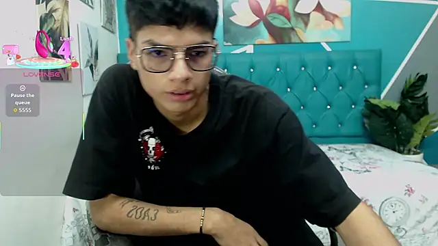 Snapshot of Noha_scott chatting on October 9, 2025, 12:30 am Noha scott online show from October 9, 2025, 12:30 am