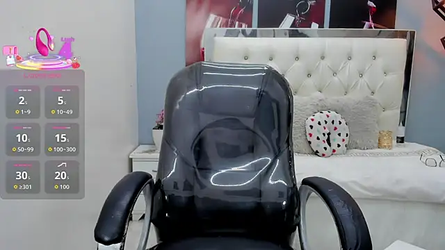 Snapshot of Noha_scott chatting on May 7, 2026, 11:43 pm Noha scott online show from May 7, 2026, 11:43 pm