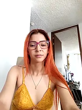 Amaranta e online show from February 18, 2025, 1:33 pm