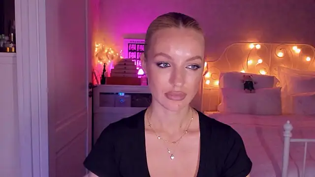 aestetick online show from February 5, 2026, 3:16 pm