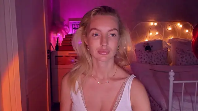 aestetick online show from February 10, 2026, 1:37 pm