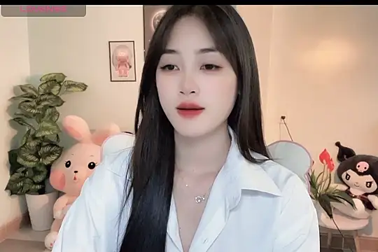 Snapshot of _Aimy_ chatting on December 2, 2025, 5:46 am Aimy online show from December 2, 2025, 5:46 am