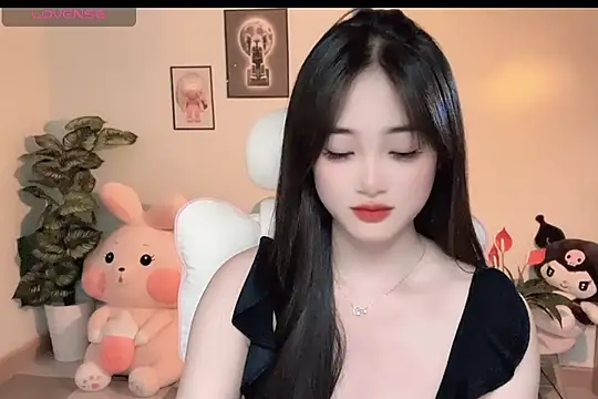 Snapshot of _Aimy_ chatting on December 5, 2025, 6:26 pm Aimy online show from December 5, 2025, 6:26 pm