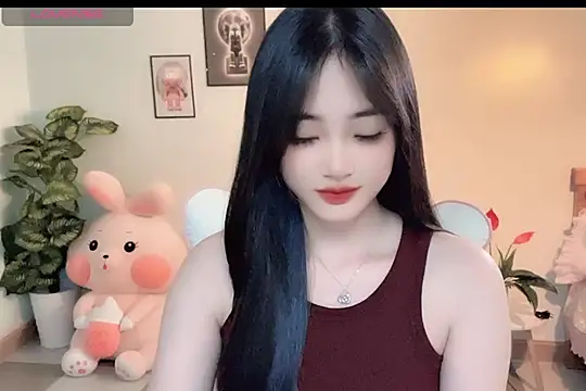 Snapshot of _Aimy_ chatting on December 16, 2025, 3:33 am Aimy online show from December 16, 2025, 3:33 am