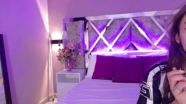 AmmyJones  online show from July 28, 2026, 7:39 pm