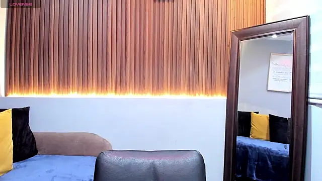 StefyGil  online show from July 17, 2026, 12:01 pm