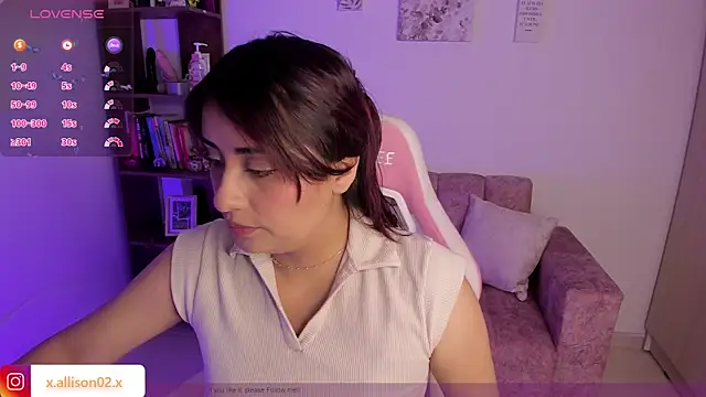 Snapshot of x_allison chatting on November 12, 2025, 9:14 pm x allison online show from November 12, 2025, 9:14 pm