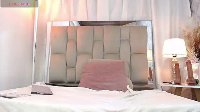 Snapshot of _Marcela__ chatting on January 28, 2025, 3:46 pm Marcela online show from January 28, 2025, 3:46 pm