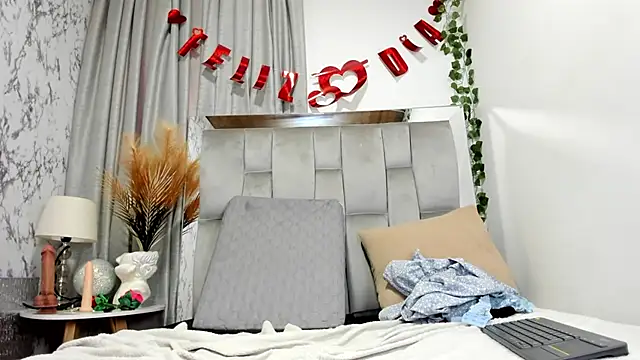 Snapshot of _Marcela__ chatting on February 28, 2025, 3:37 pm Marcela online show from February 28, 2025, 3:37 pm