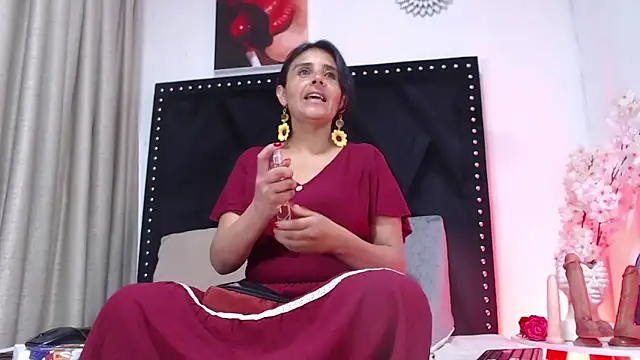 Snapshot of _Marcela__ chatting on March 6, 2025, 12:19 pm Marcela online show from March 6, 2025, 12:19 pm