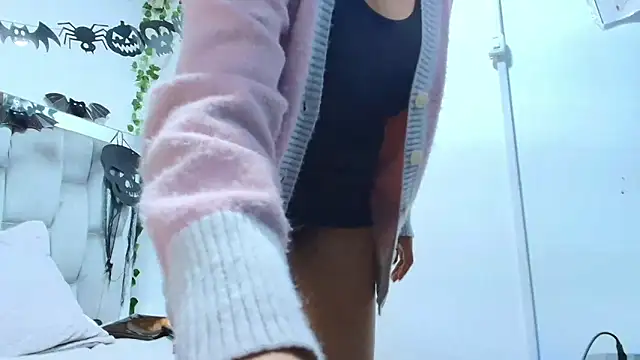 Snapshot of _Marcela__ chatting on October 29, 2025, 12:51 pm Marcela online show from October 29, 2025, 12:51 pm