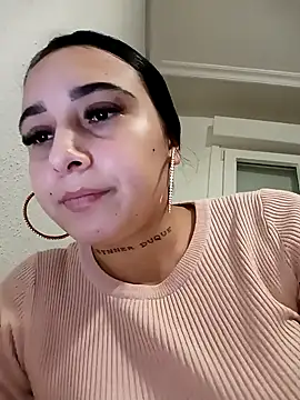 Juanamd1 online show from December 10, 2024, 8:08 am