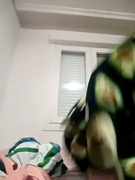 Juanamd1 online show from December 19, 2024, 8:23 am