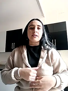 Juanamd1 online show from January 20, 2025, 12:07 pm