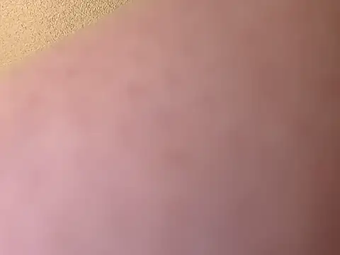 ImCarolinaCutiexxx online show from August 1, 2026, 12:04 pm